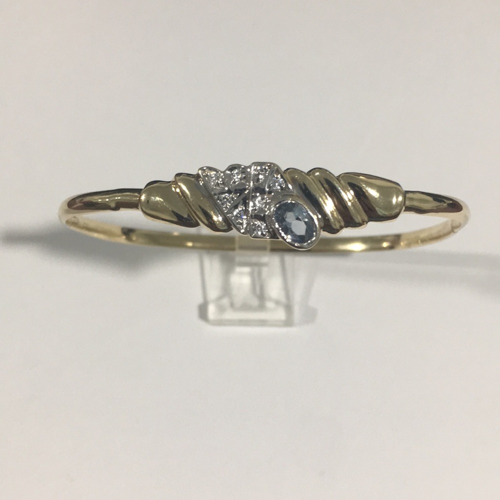 14k Yellow Gold Bangle Bracelet With Cz Stones 💎 - Picture 4 of 7